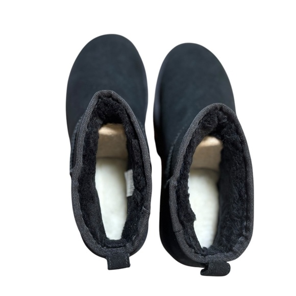 UGG BLACK SUEDE CLASSIC MINI 2" PLATFORM ANKLE BOOTS, WOMEN US 9 - Picture 4 of 6